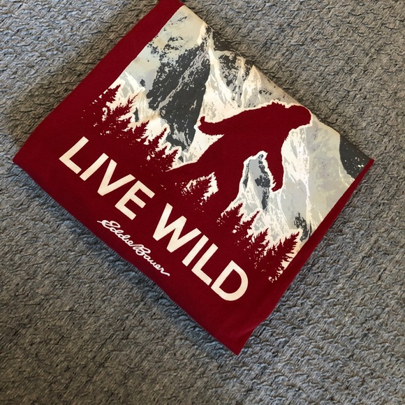 Eddie Bauer Live Wild Bigfoot Longsleeve red Tee Medium - Picture 2 of 9